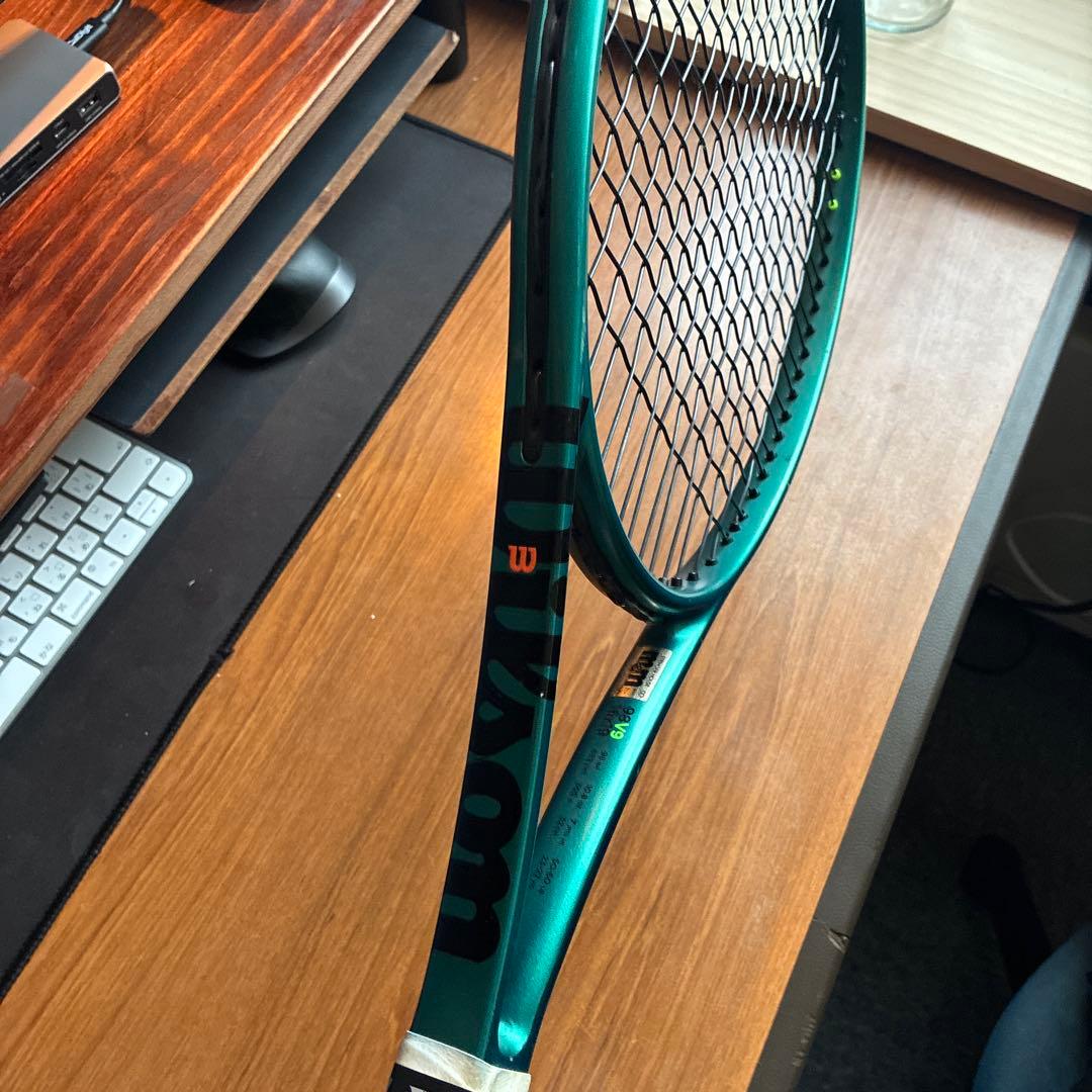 ラケット(硬式用) Wilson blade 98 v9