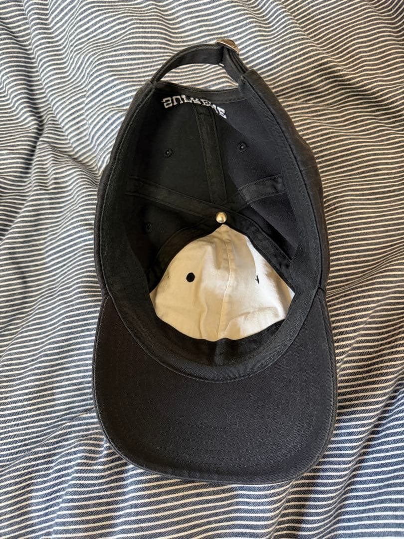 supremeロゴキャップ