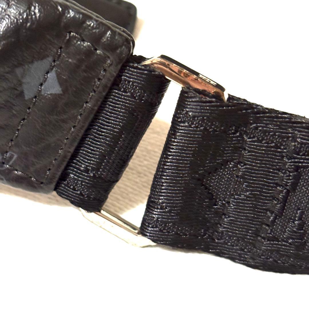 【美品】MCM　ボディバッグ　ウエストバッグ　レザー　本革　ロゴ　ブラック