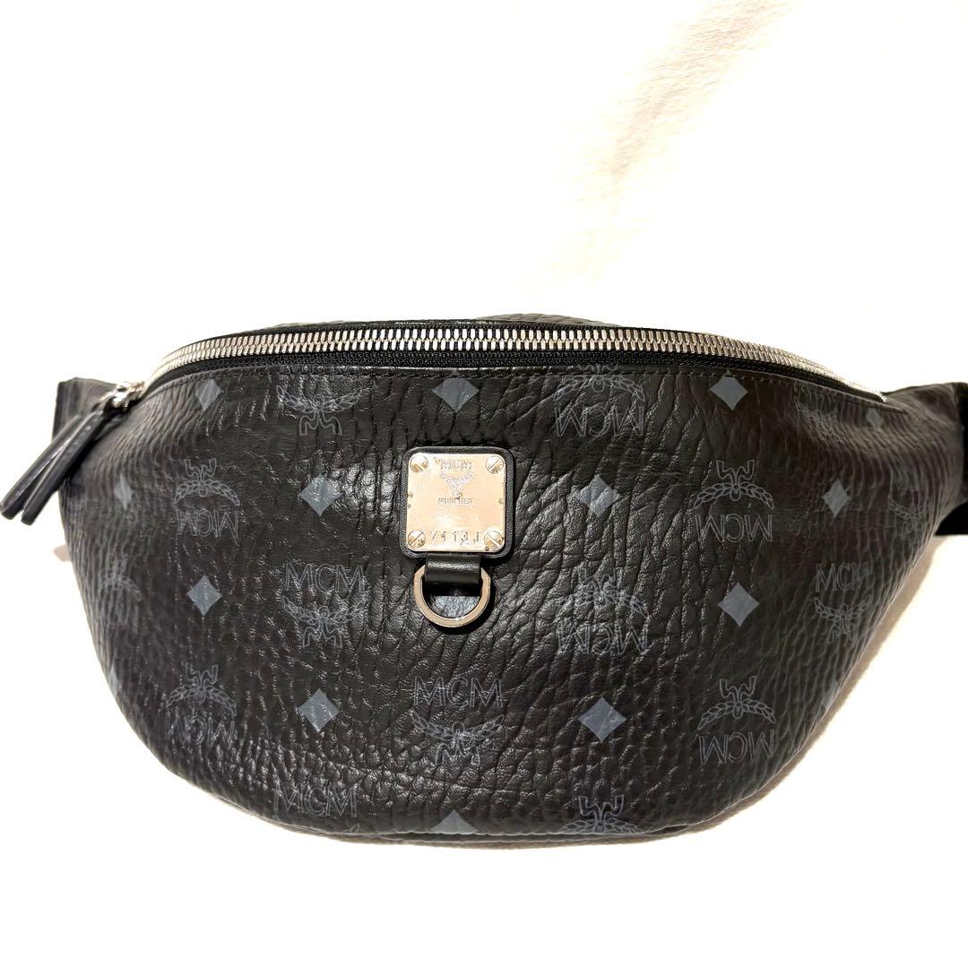 【美品】MCM　ボディバッグ　ウエストバッグ　レザー　本革　ロゴ　ブラック