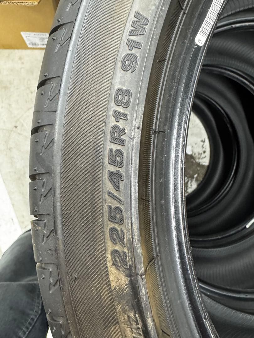 BS レグノ　225/45R18 x4本セット
