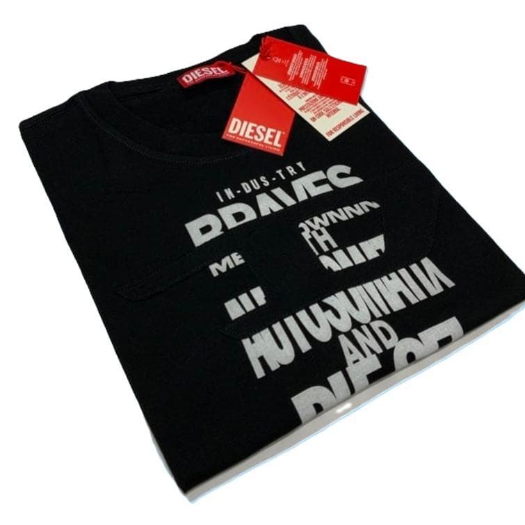 新品　ディーゼル　Tシャツ　3XL/希少サイズ　A21037　別布のロゴを組合せ