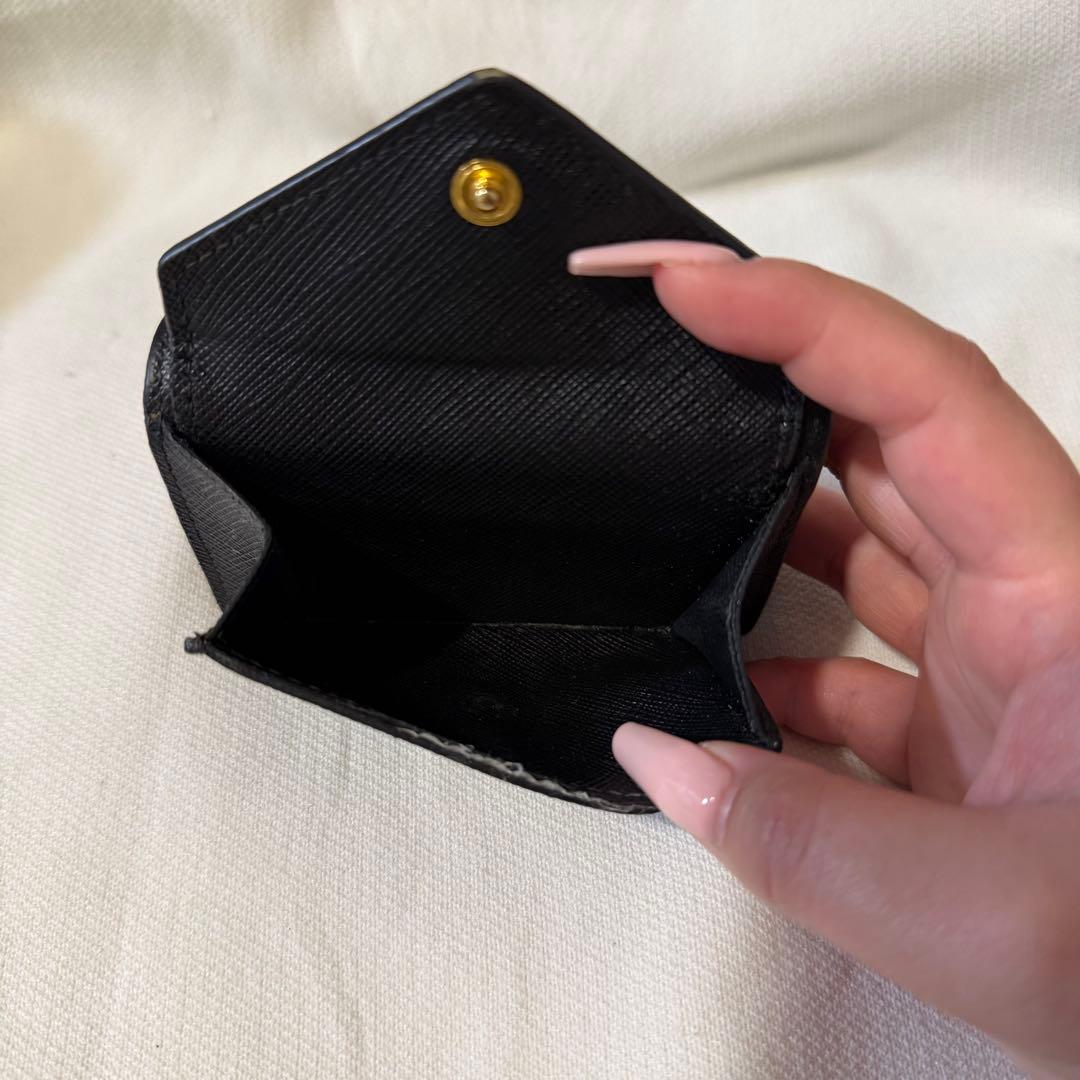 【お値下げ中】PRADA ブラック 三つ折り財布