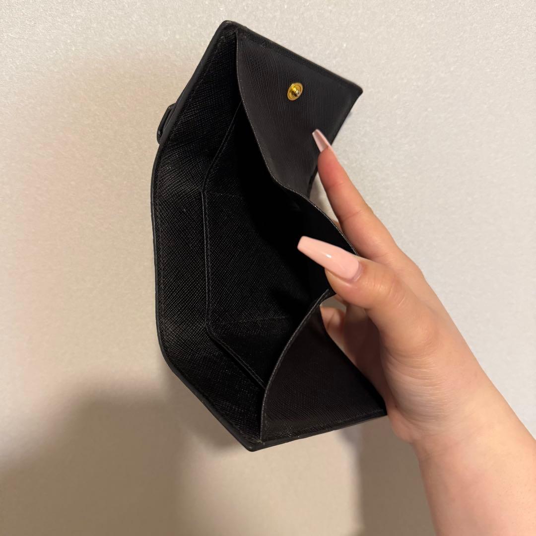 【お値下げ中】PRADA ブラック 三つ折り財布