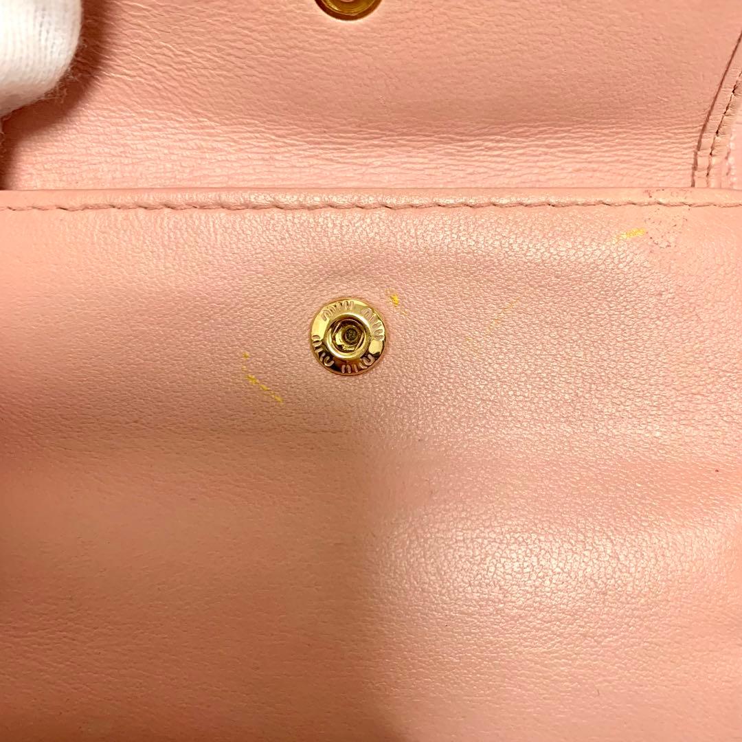 希少！miu miu マテラッセ 二つ折り財布　ベビーピンク　ウォレット