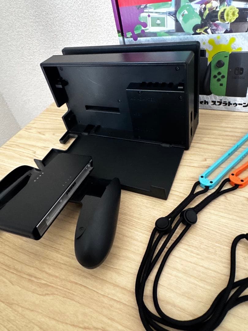 【美品】Nintendo Switch 本体（スプラトゥーン2エディション）