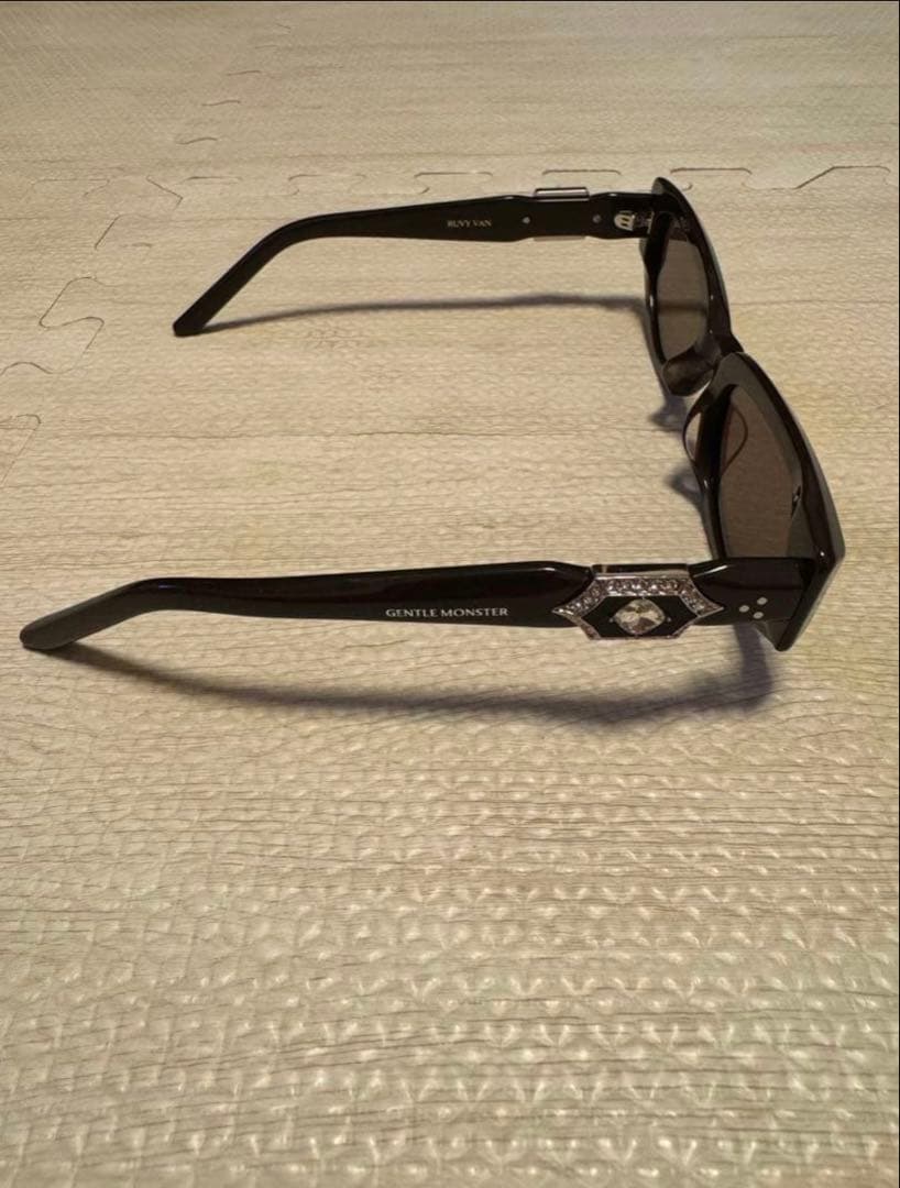 【国内正規品】GENTLE MONSTER RUVY VA