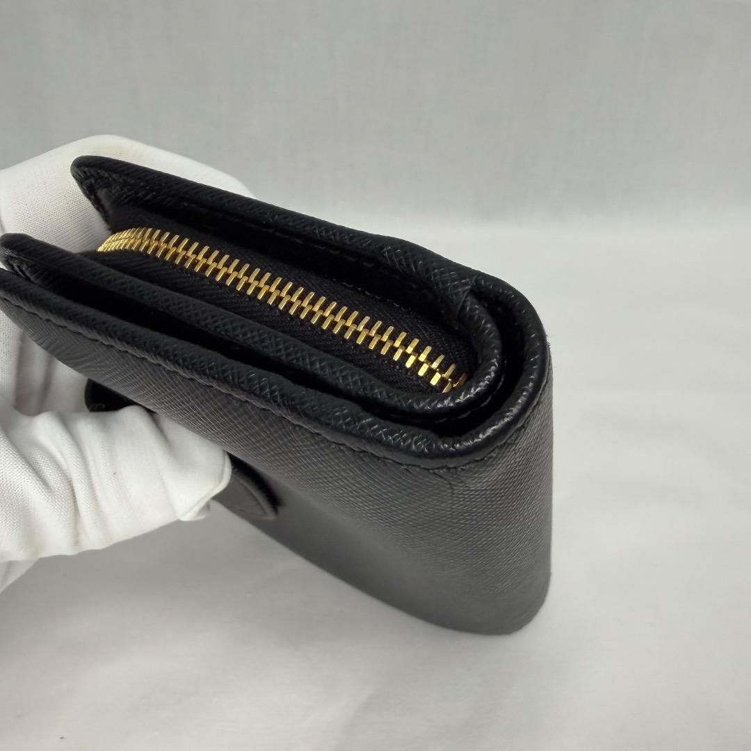 PRADA　コンパクトウォレット