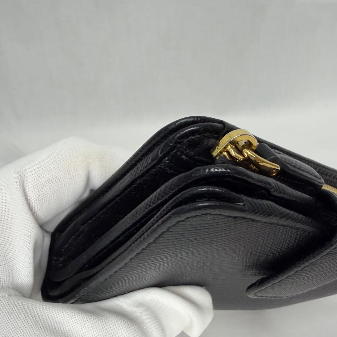PRADA　コンパクトウォレット