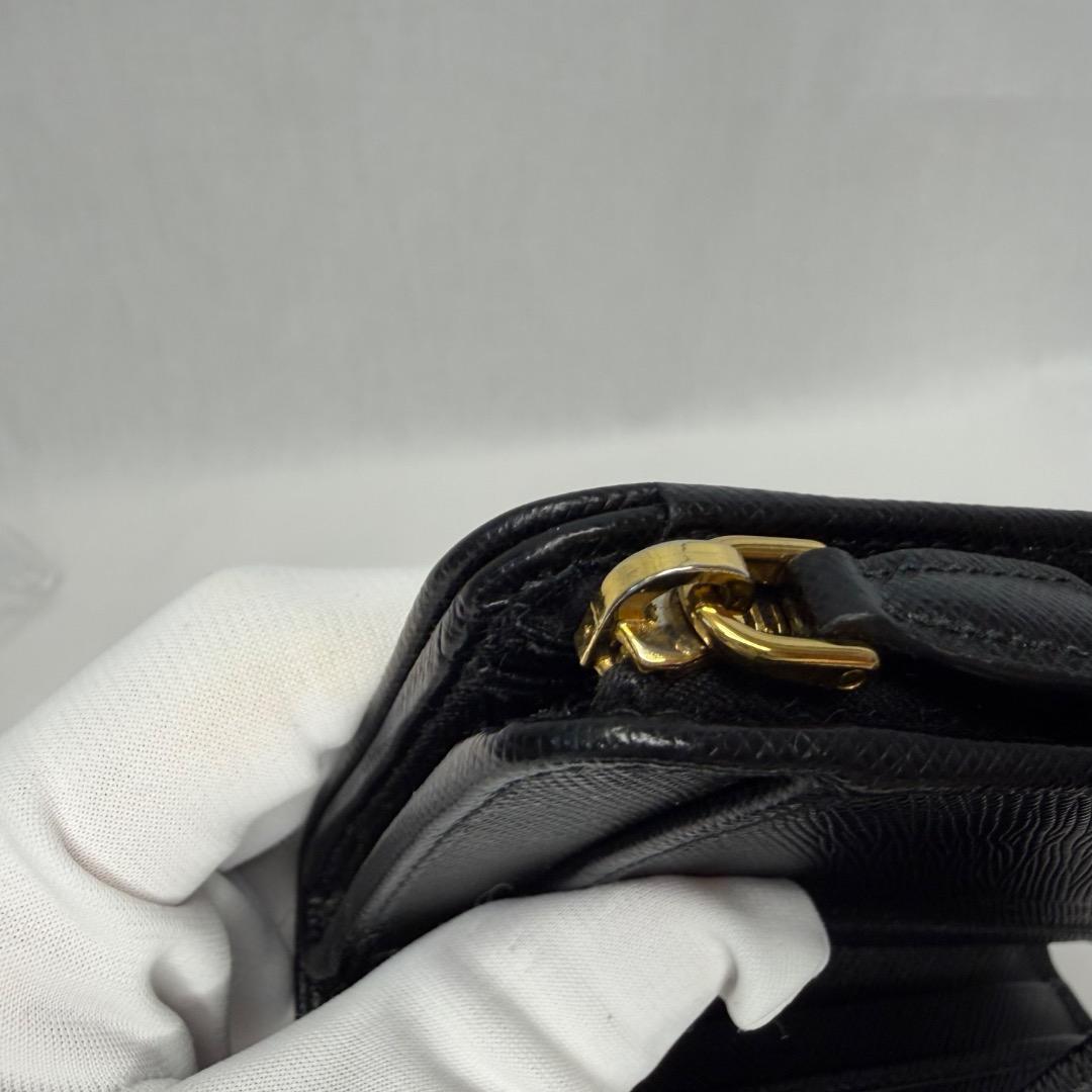 PRADA　コンパクトウォレット