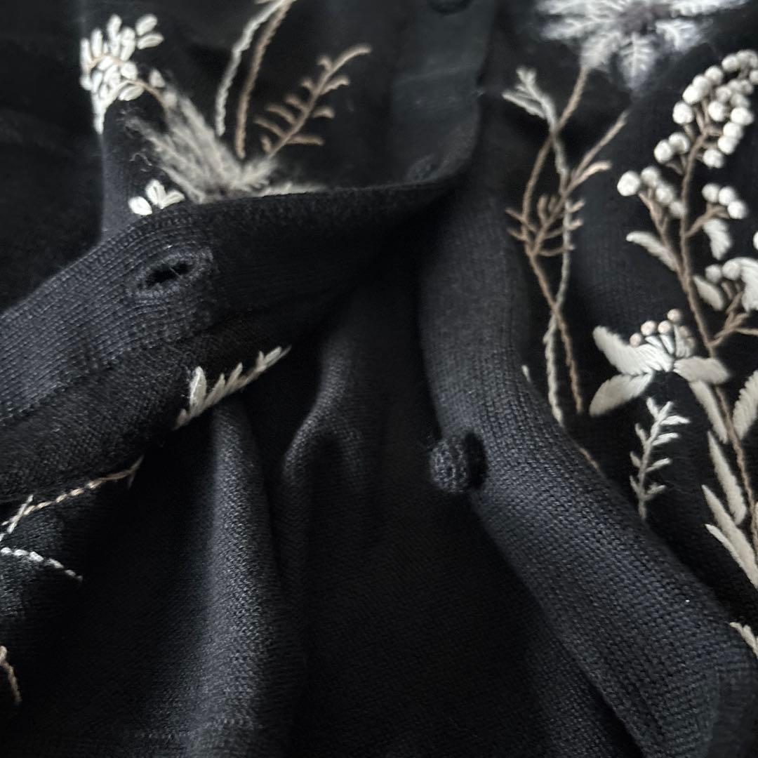 未使用タグ付　Sybilla シビラ　長袖　刺繍　カーディガン　黒