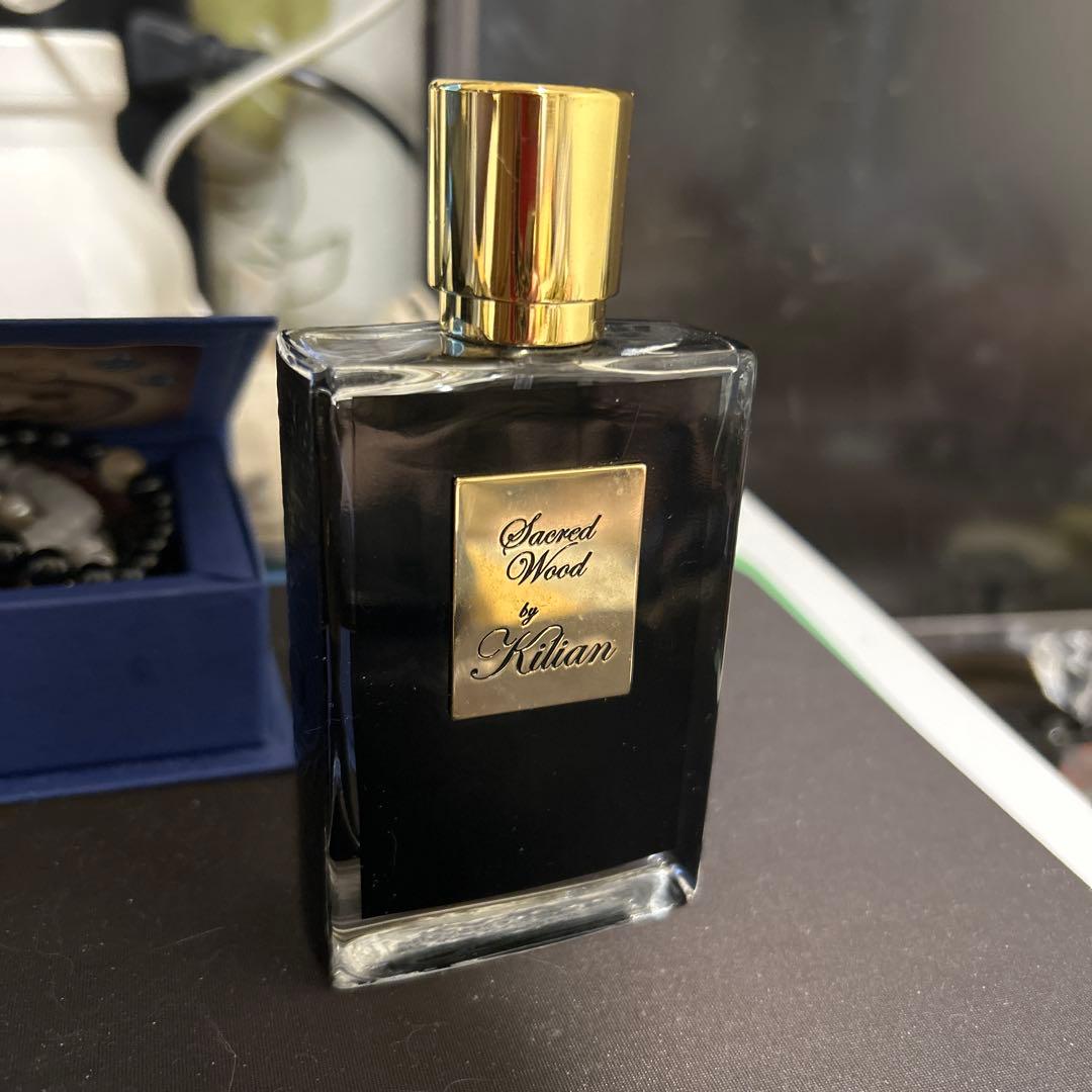 セイクレッド ウッド オード パルファム 香水 ウッディ