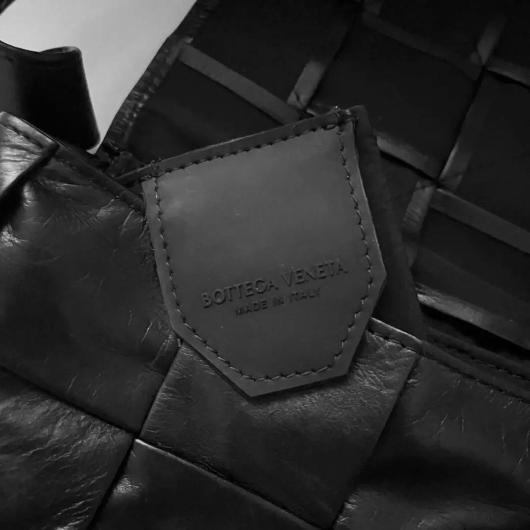 BOTTEGA VENETA カセットベルトバッグ