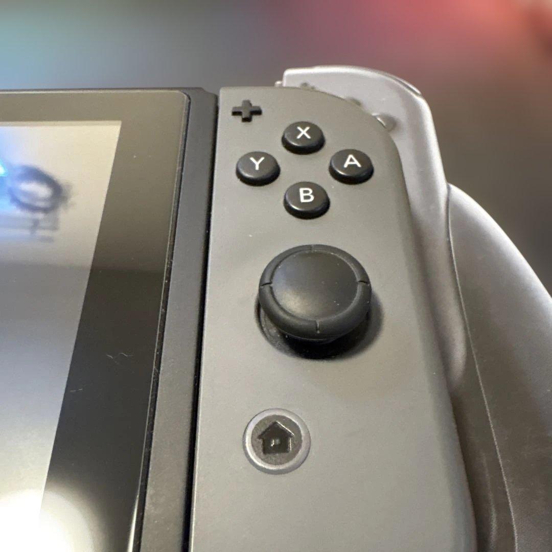 美品　Nintendo Switch
