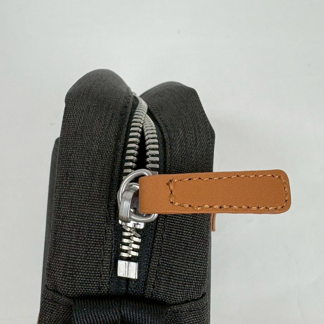 新品未使用 Nordace Siena Pro クロスボディバッグ ブラック