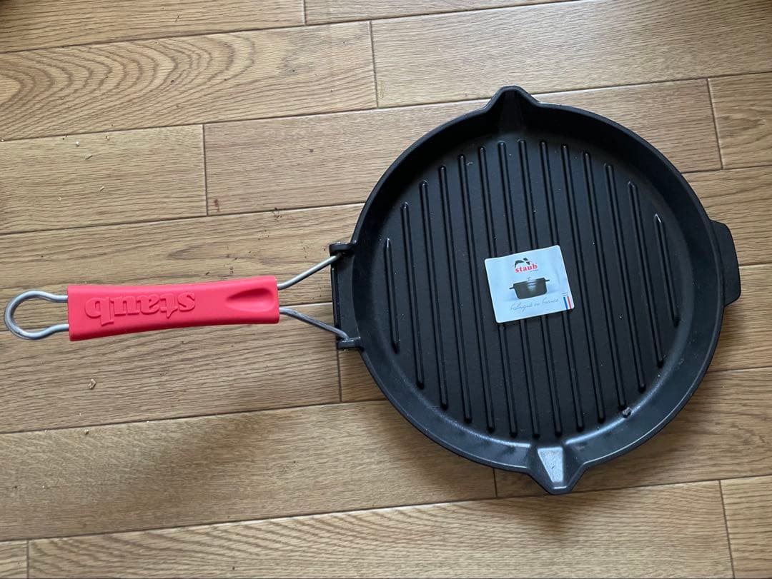【再値下げ】ストウブ staub グリルパン 黒 赤ハンドル 未使用