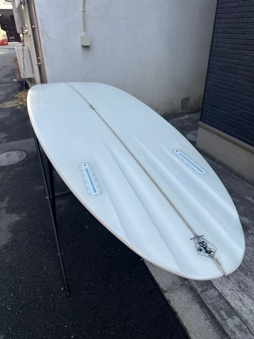 D*i様 6’10”SIMON SHAPES Cessnaチャンネルツインフィン