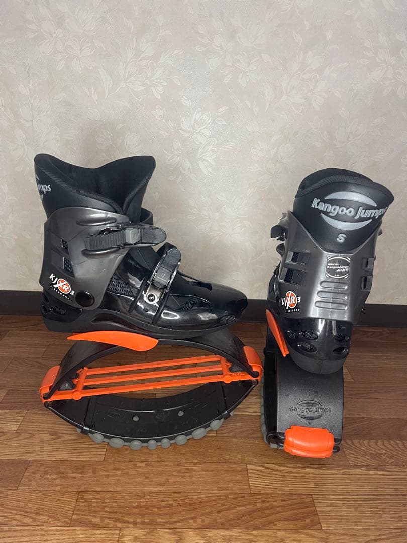 カングー　ジャンプ　Kangoo Jump