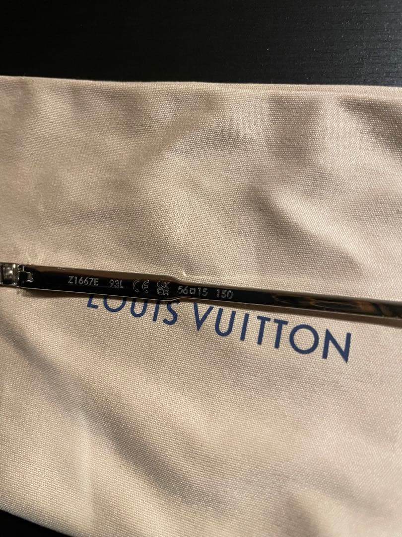 LOUIS VUITTON サングラス・LVライズ・スクエア　Z1667E