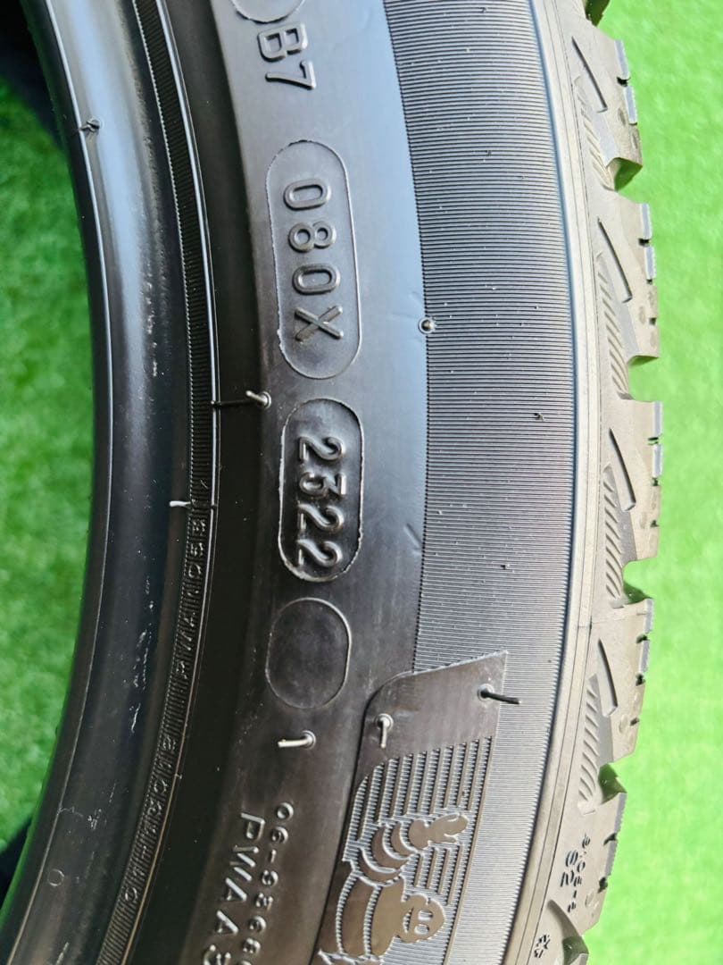 MICHELIN スタッドレス 245/45R18 22年23週目9~9.5分山