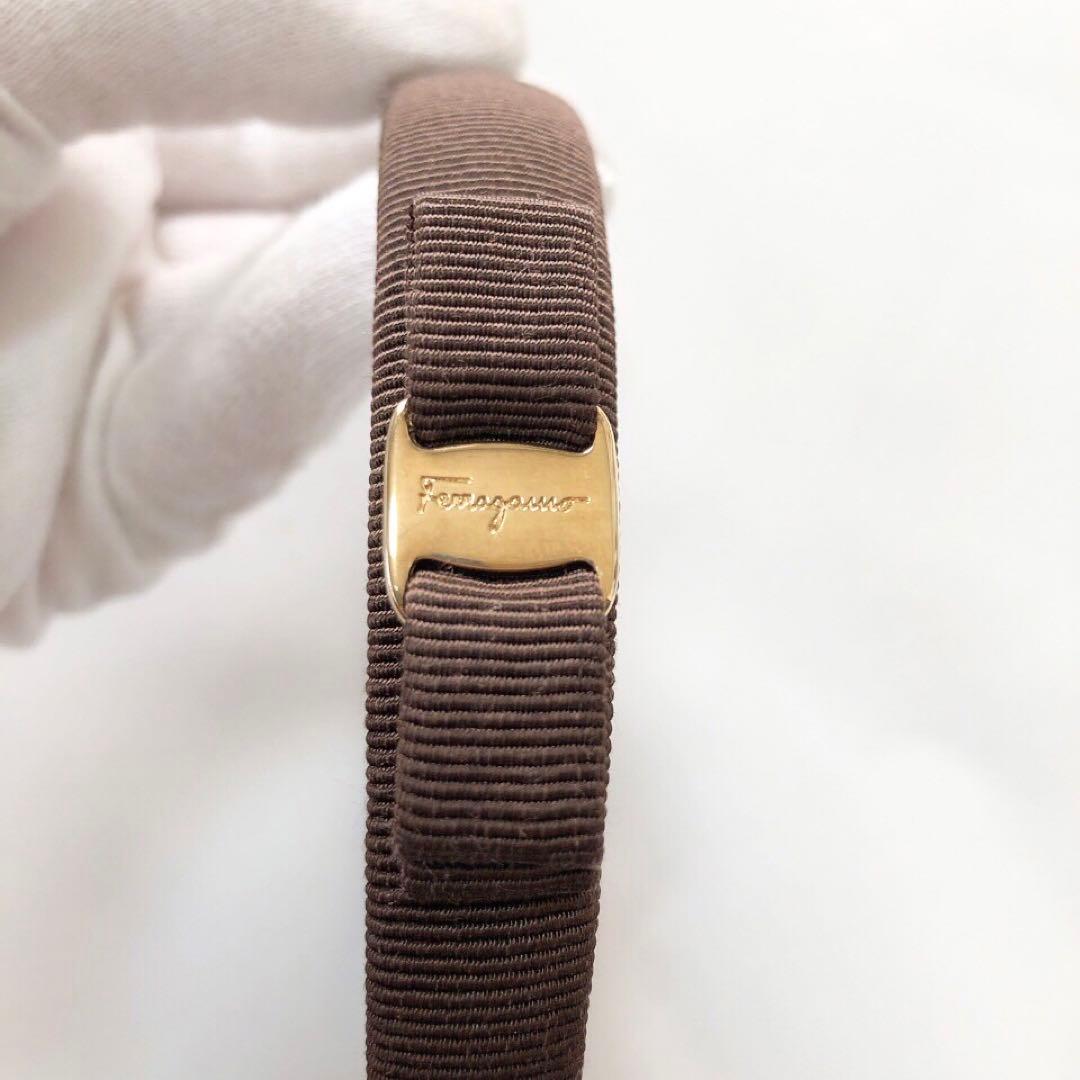 【美品】Ferragamo フェラガモ ヴァラリボンカチューシャ ブラウン 金具