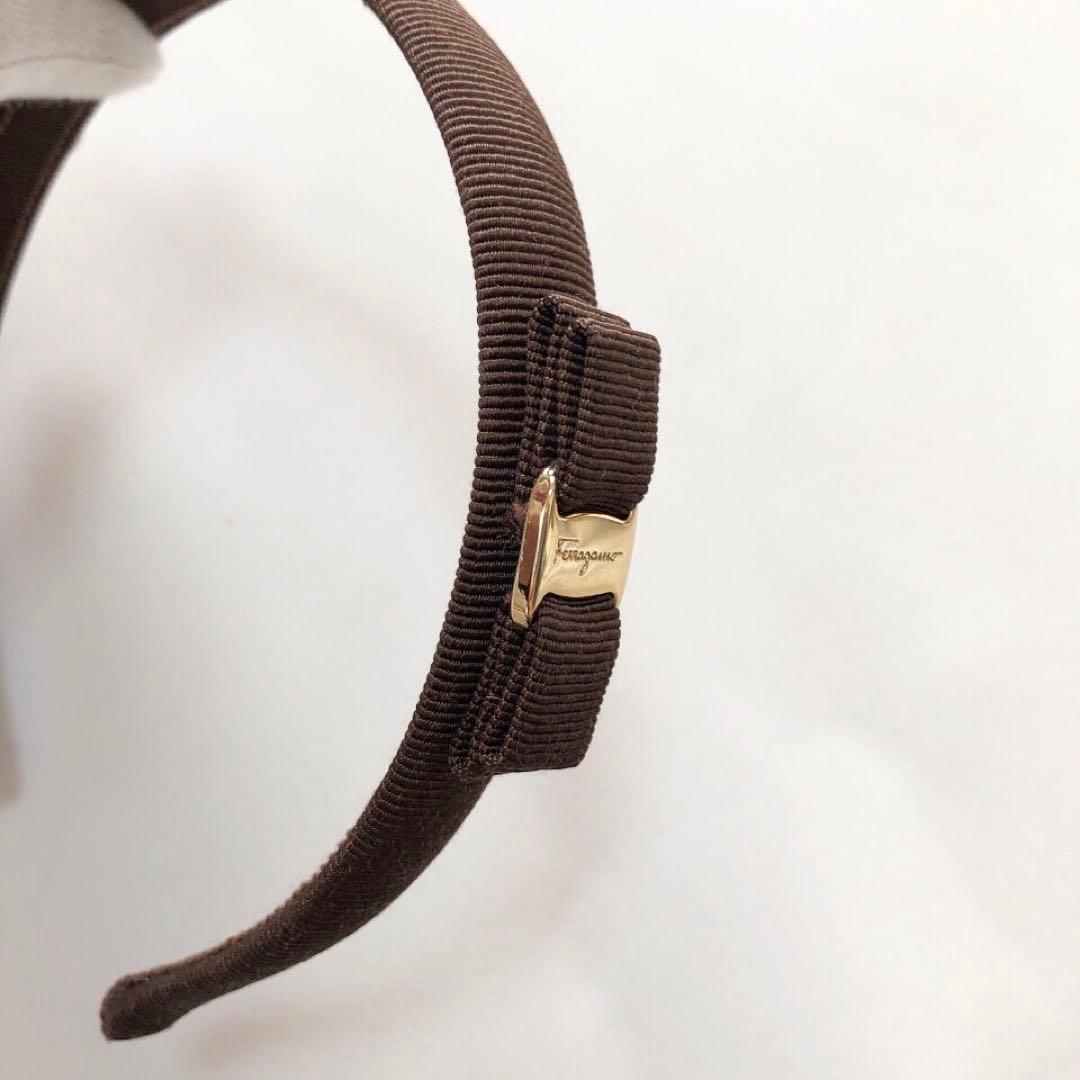 【美品】Ferragamo フェラガモ ヴァラリボンカチューシャ ブラウン 金具