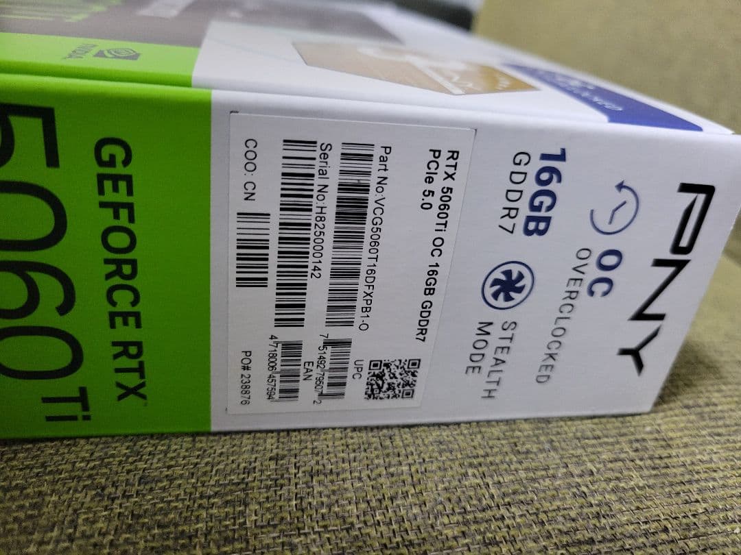 サ*ア様 PNY GeForce RTX 5060 Ti 16GB