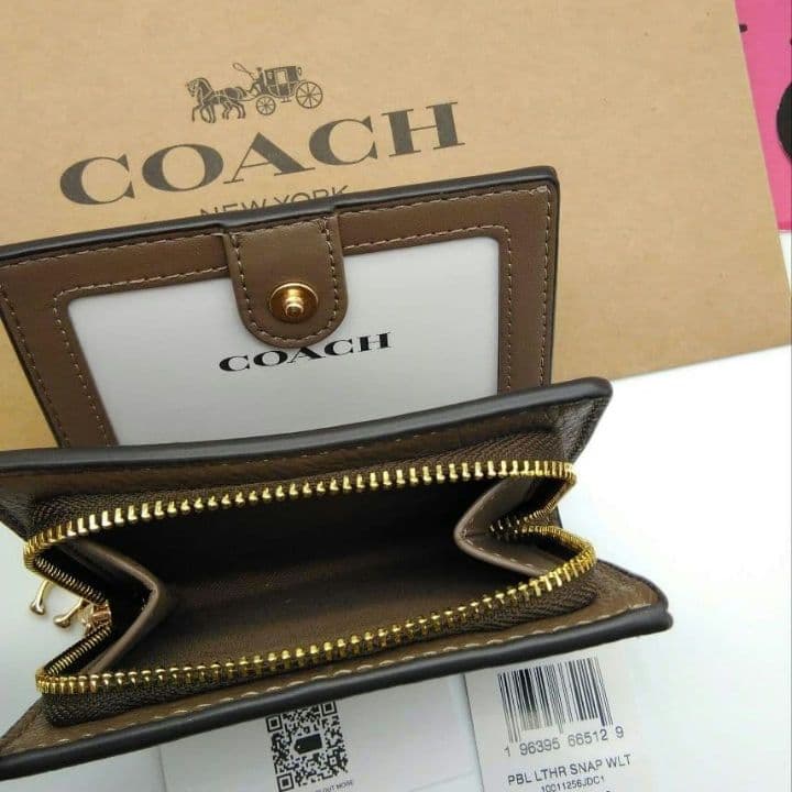 新作　新品　COACH　折り財布　スナップウオレット　レディース