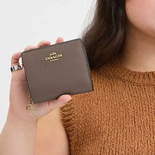 新作　新品　COACH　折り財布　スナップウオレット　レディース