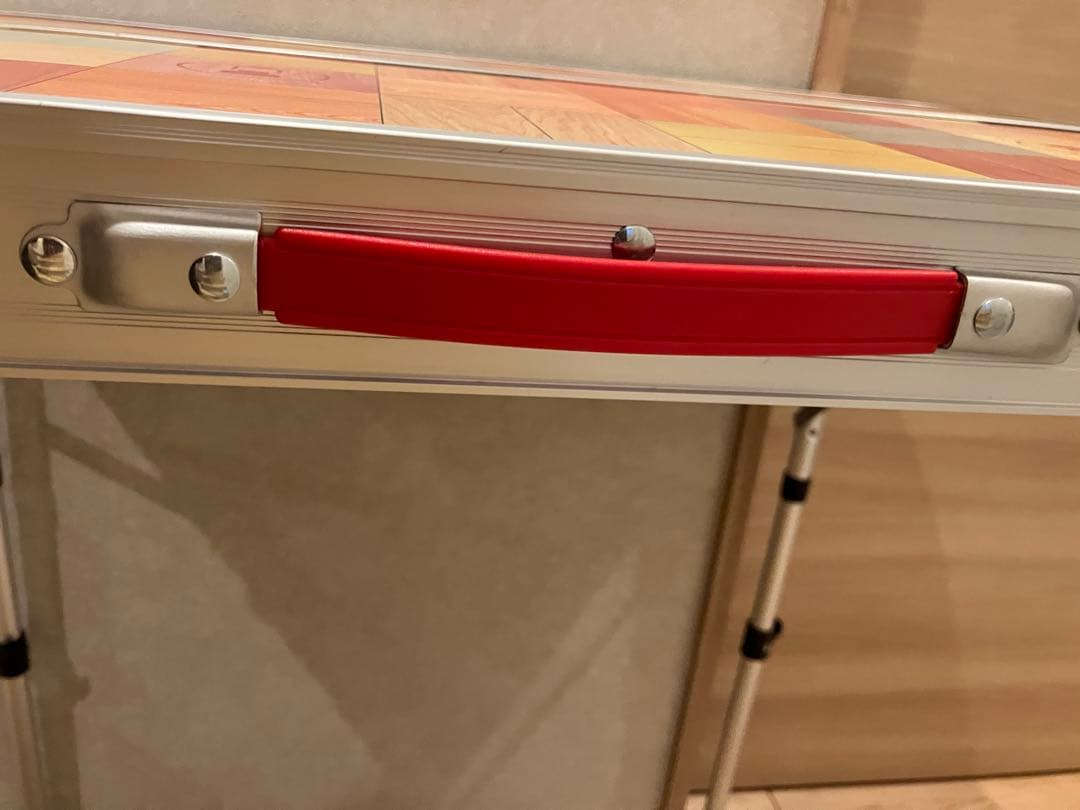 Coleman 折りたたみテーブル チェック柄