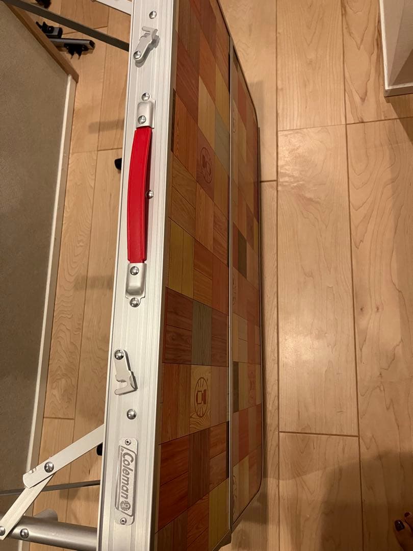 Coleman 折りたたみテーブル チェック柄