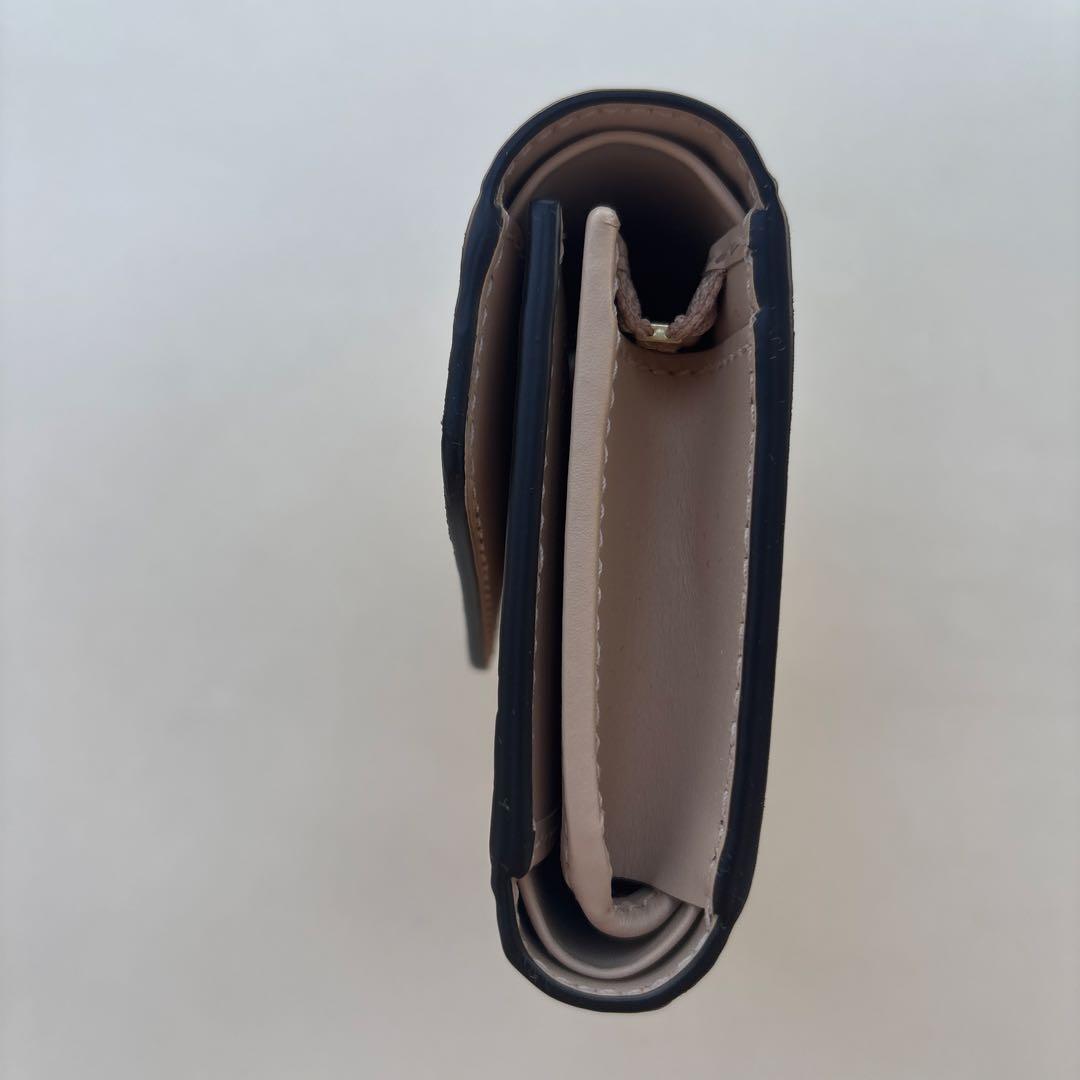 GUCCI ベージュ GGパターン 二つ折り財布