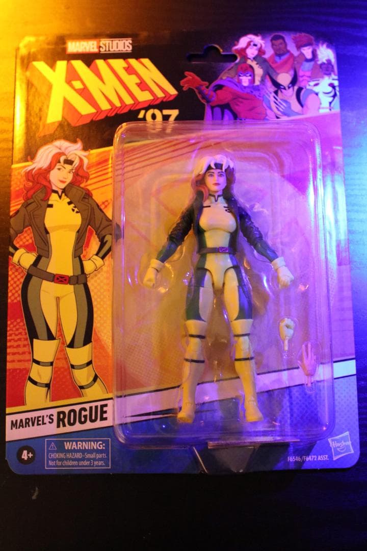 新品未開封マーベルレ ローグ+ xmenマークジオラマボーナスプレゼント