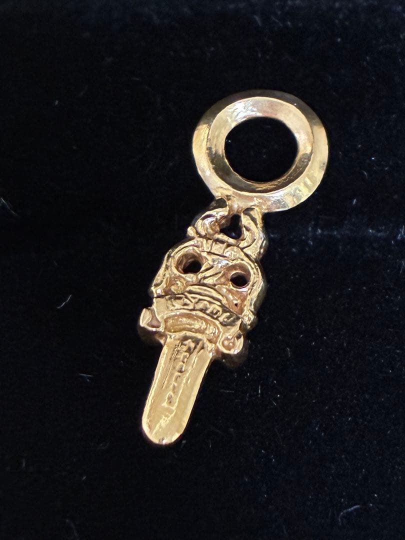 【確実正規品】クロムハーツ　22K ダガースタックチャーム ネックレストップ