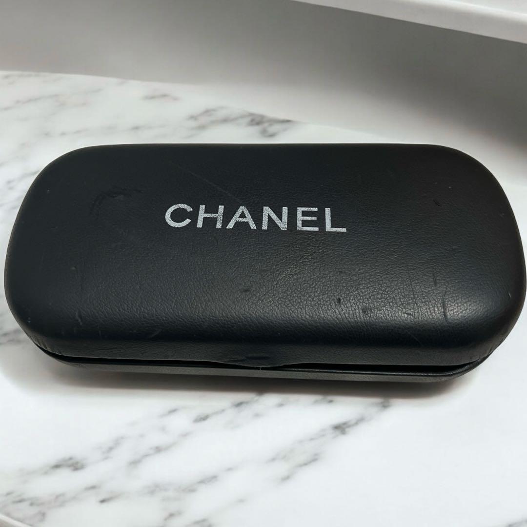 CHANEL サングラス ココマーク、カメリア　ケース付き