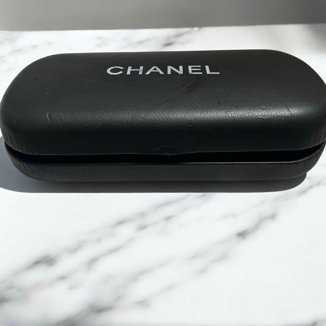 CHANEL サングラス ココマーク、カメリア　ケース付き