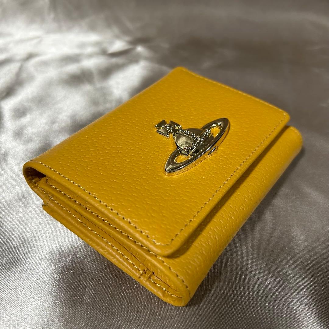 ★無料ラッピング対応可能★ 新品Vivienne Westwood折り財布