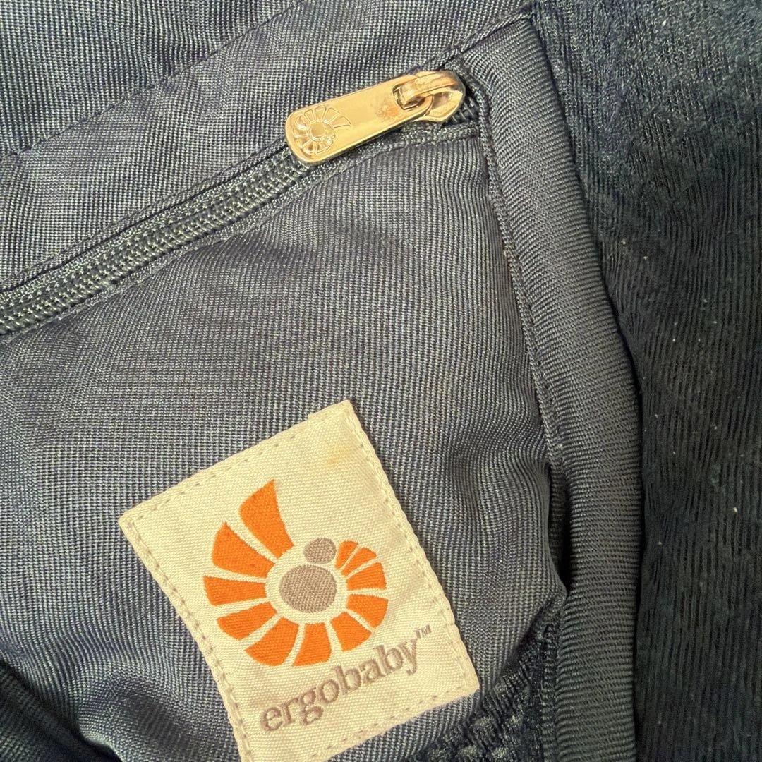 ergobaby OMNI breeze ネイビー抱っこひも