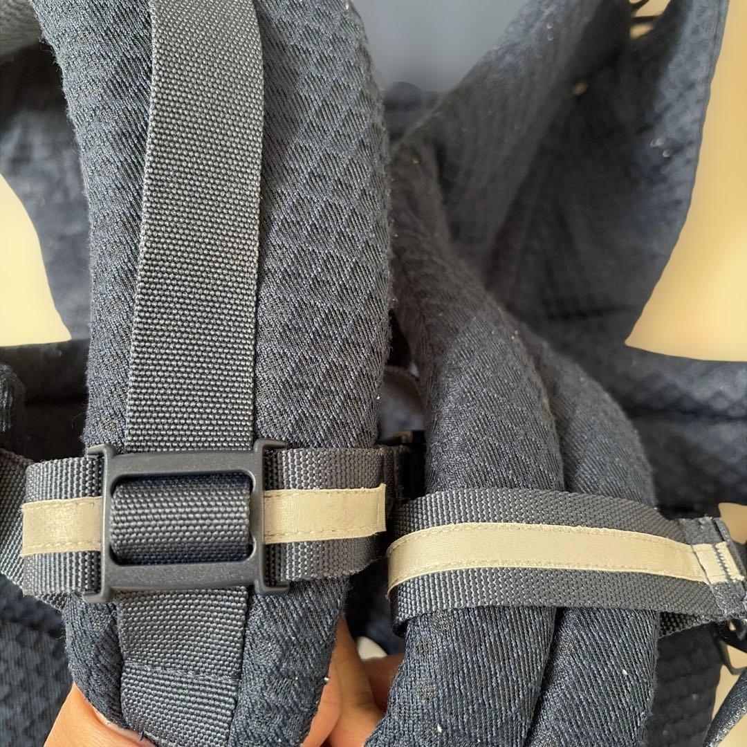 ergobaby OMNI breeze ネイビー抱っこひも