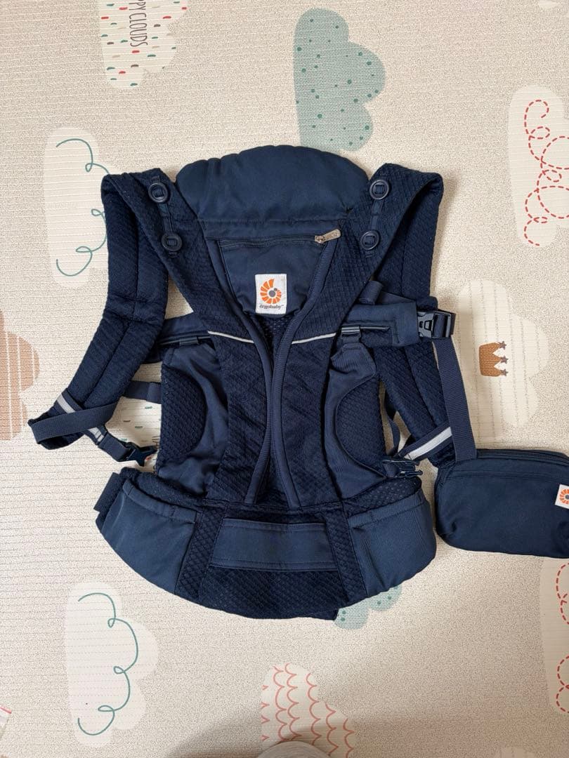 ergobaby OMNI breeze ネイビー抱っこひも