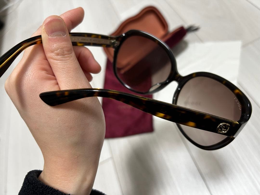 GUCCI ブラウンキャットアイサングラス
