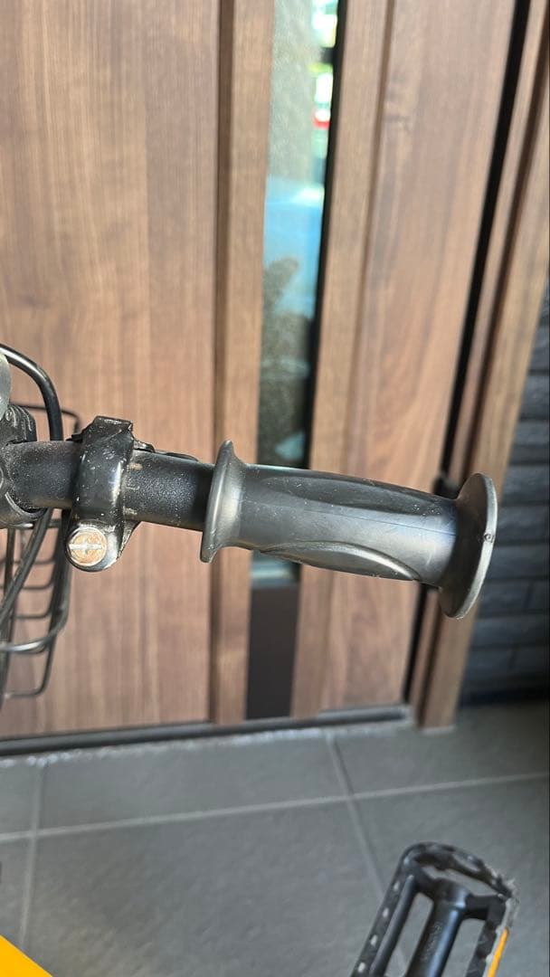 【引取り限定】HUMMER 幼児用自転車 補助輪上げ下げ可能付　16インチ