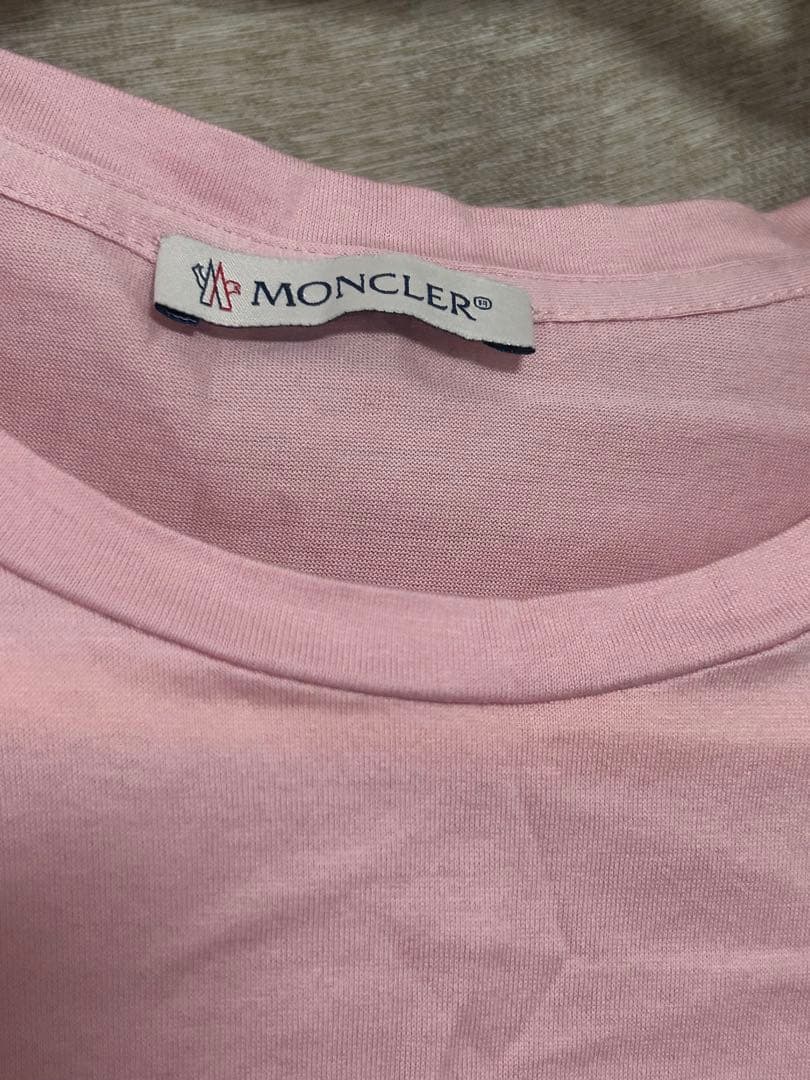 MONCLER ピンク 半袖Tシャツ