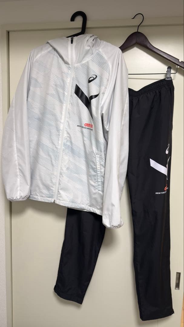 【美品】ASICS アシックス 上下セット XL ホワイト×ブラック ジャージ