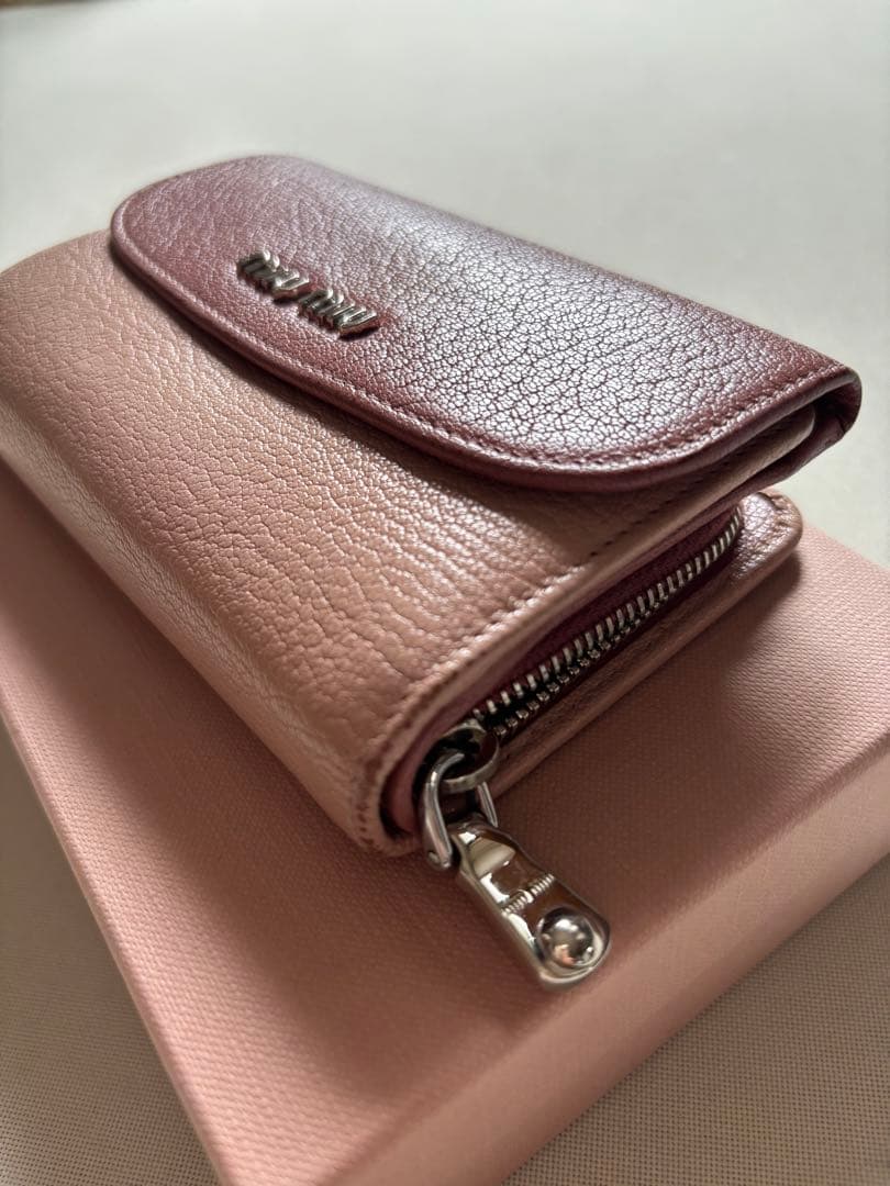 miu miu ピンク バイカラー　三つ折り財布