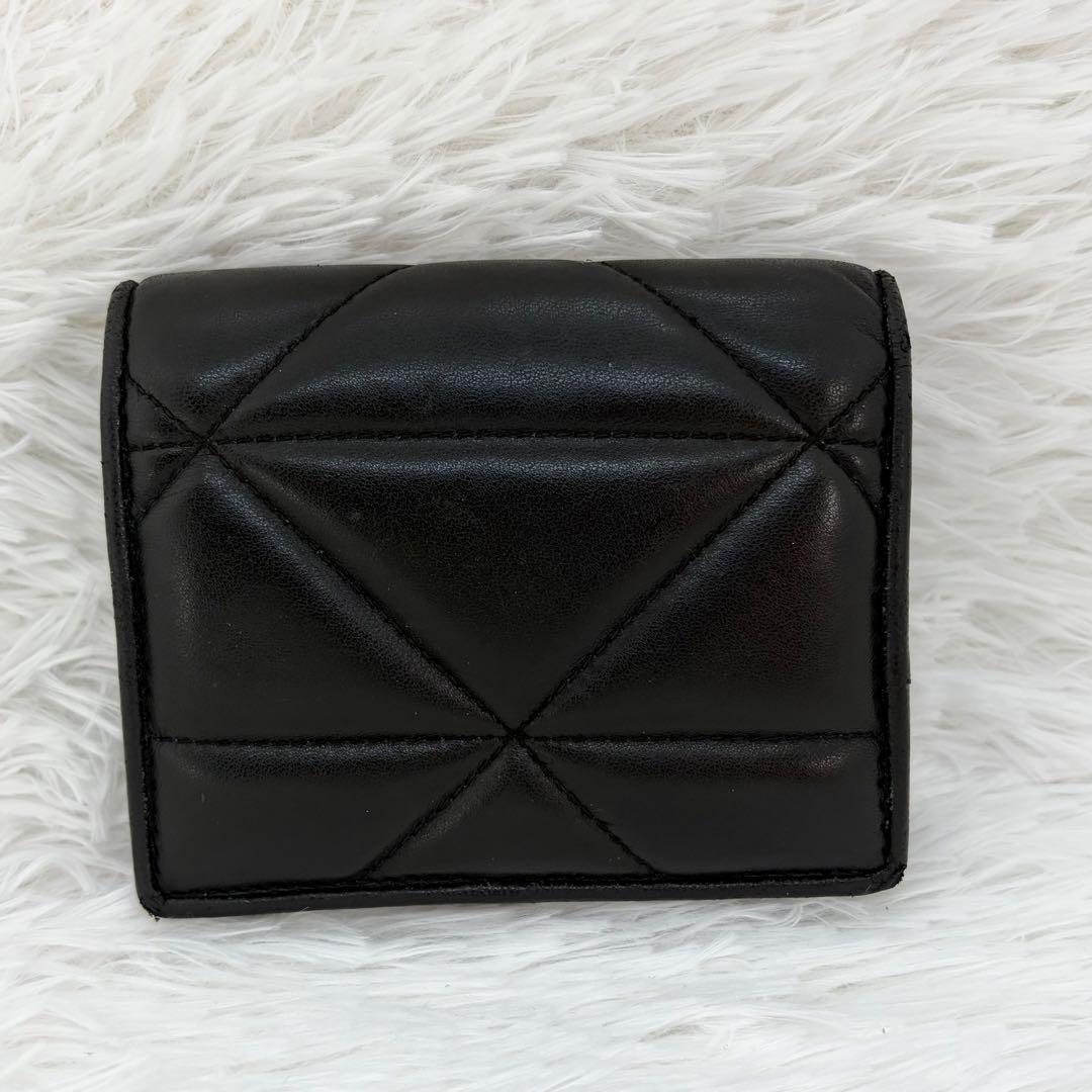 RFID搭載/美品✨️プラダ 二つ折り財布 キルティング オールブラック 黒