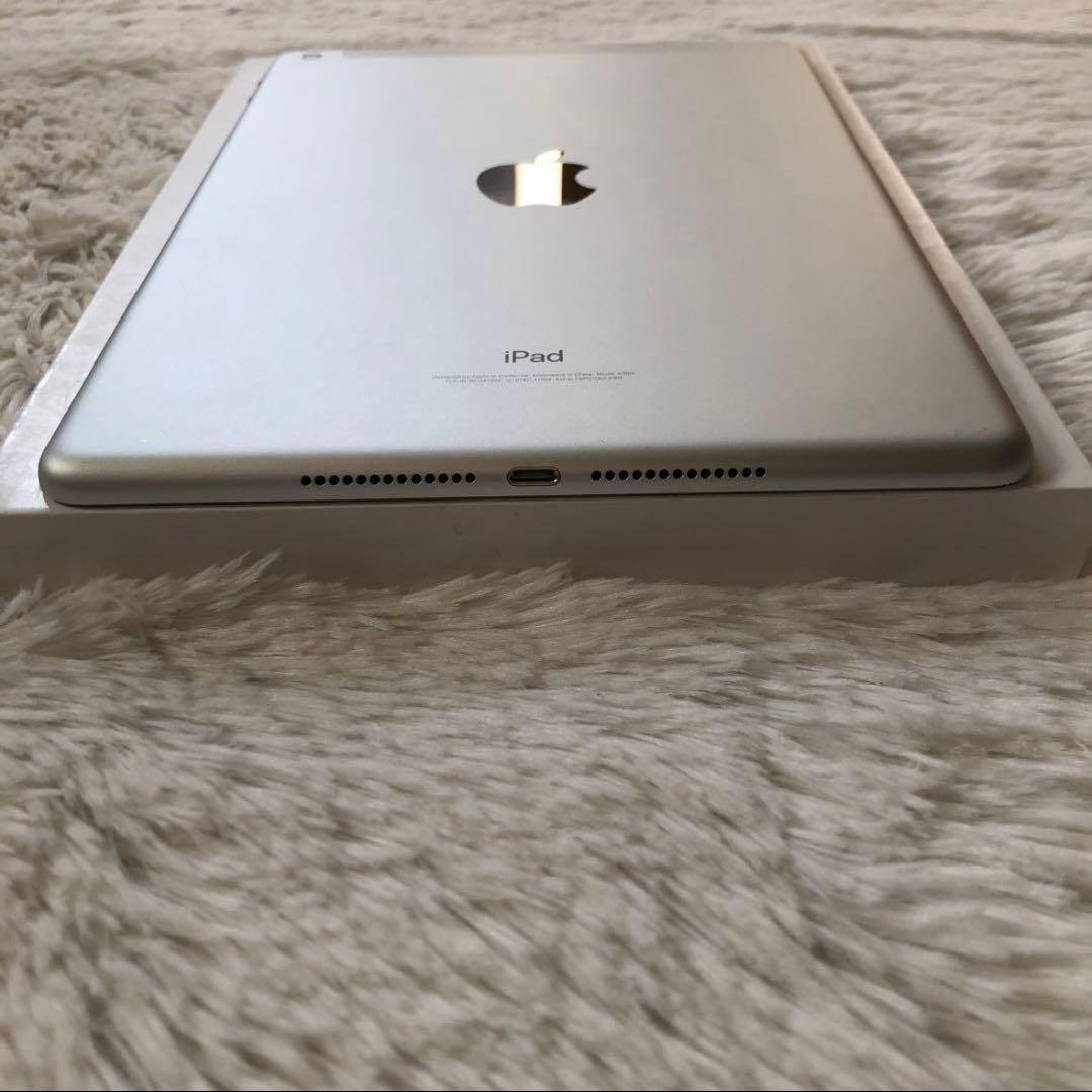 【早い者勝ち】iPad 第6世代 32GB SIMフリー 【すぐ発送】