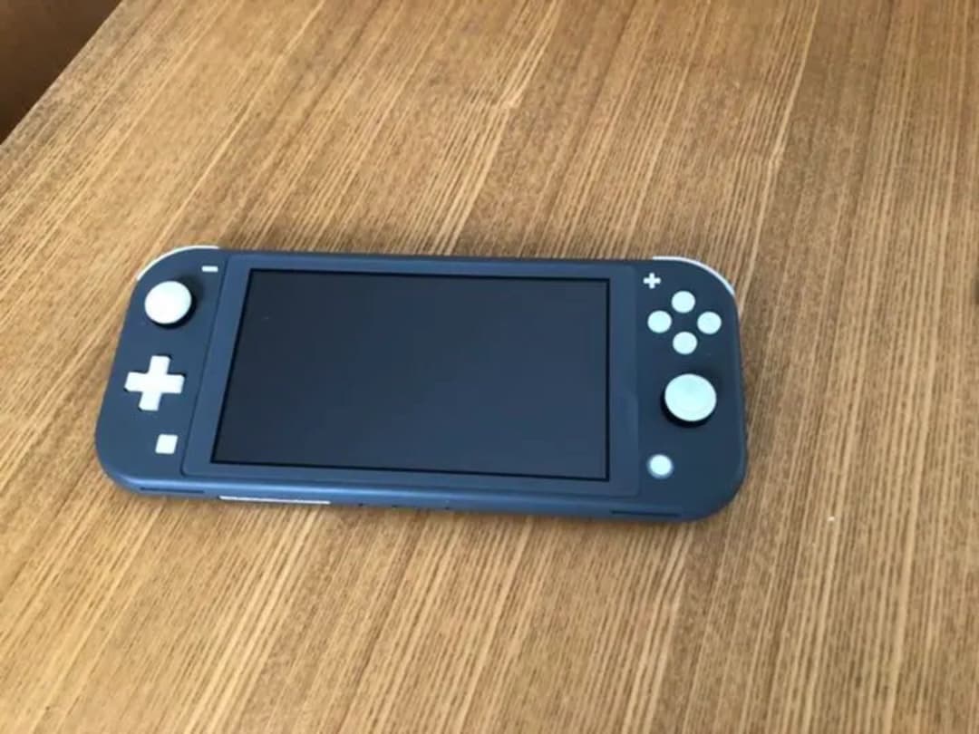 Nintendo Switch ライト