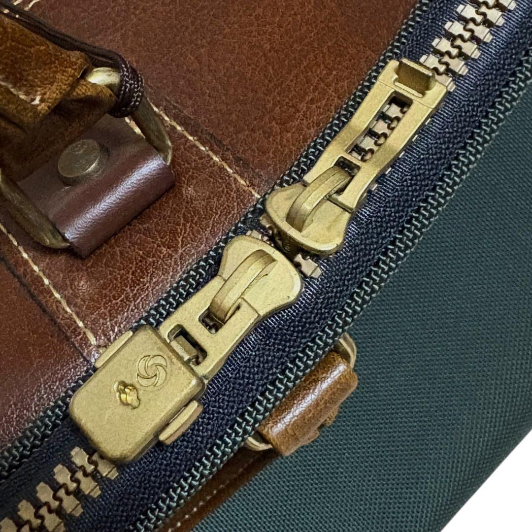 新品 希少 サムソナイト ガーメントバッグ 衣装カバン 緑 旅行 出張 大容量