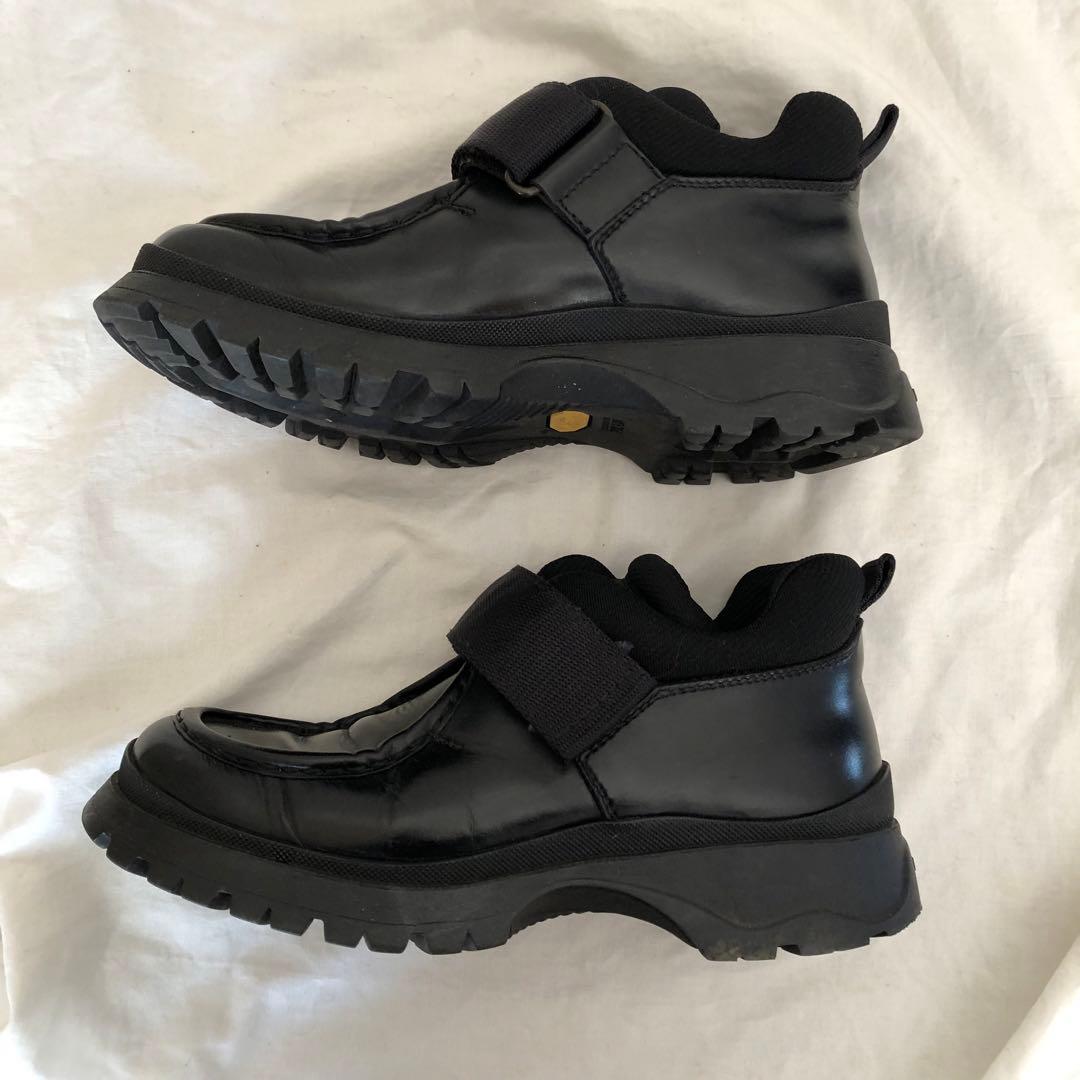 靴 PRADA leather boots black archive